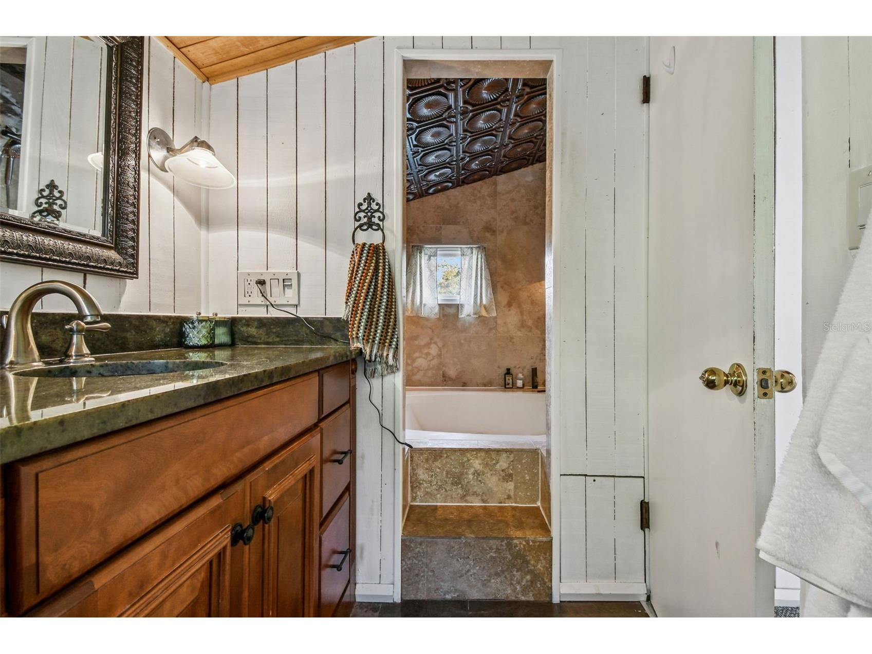 945 11th Street N Saint Petersburg FL 33705 TB8478997 image32