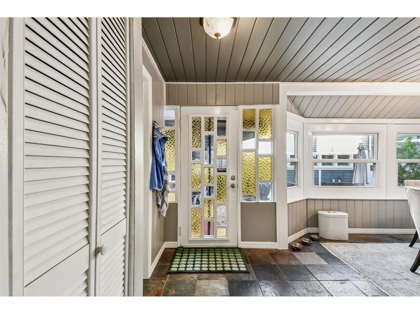 945 11th Street N Saint Petersburg FL 33705 TB8478997 image37