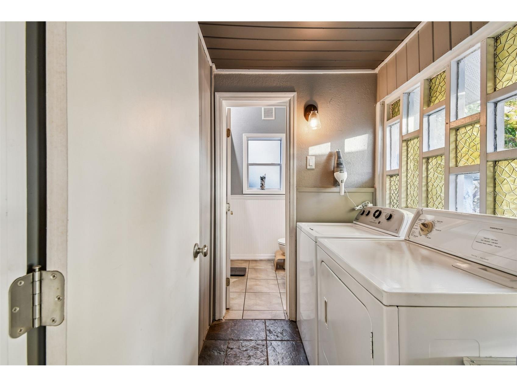 945 11th Street N Saint Petersburg FL 33705 TB8478997 image38