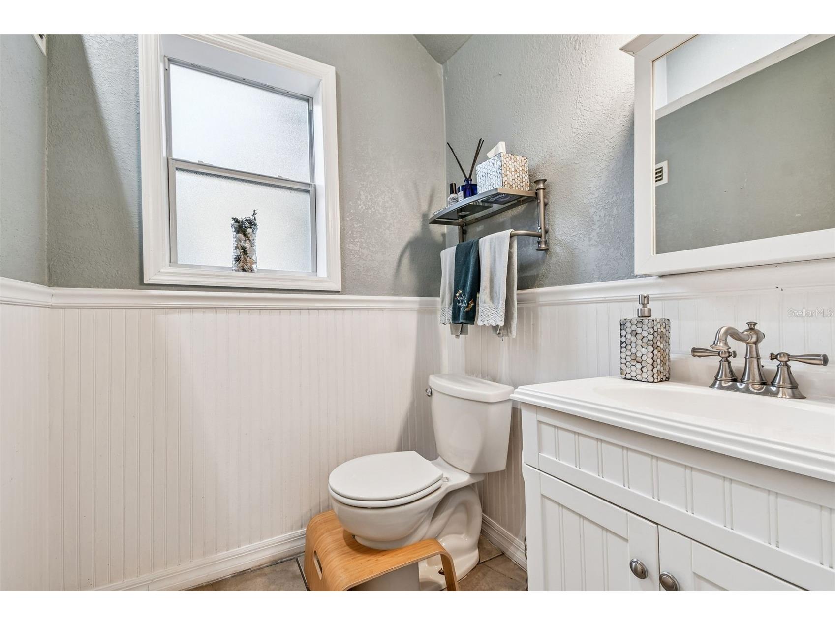 945 11th Street N Saint Petersburg FL 33705 TB8478997 image39