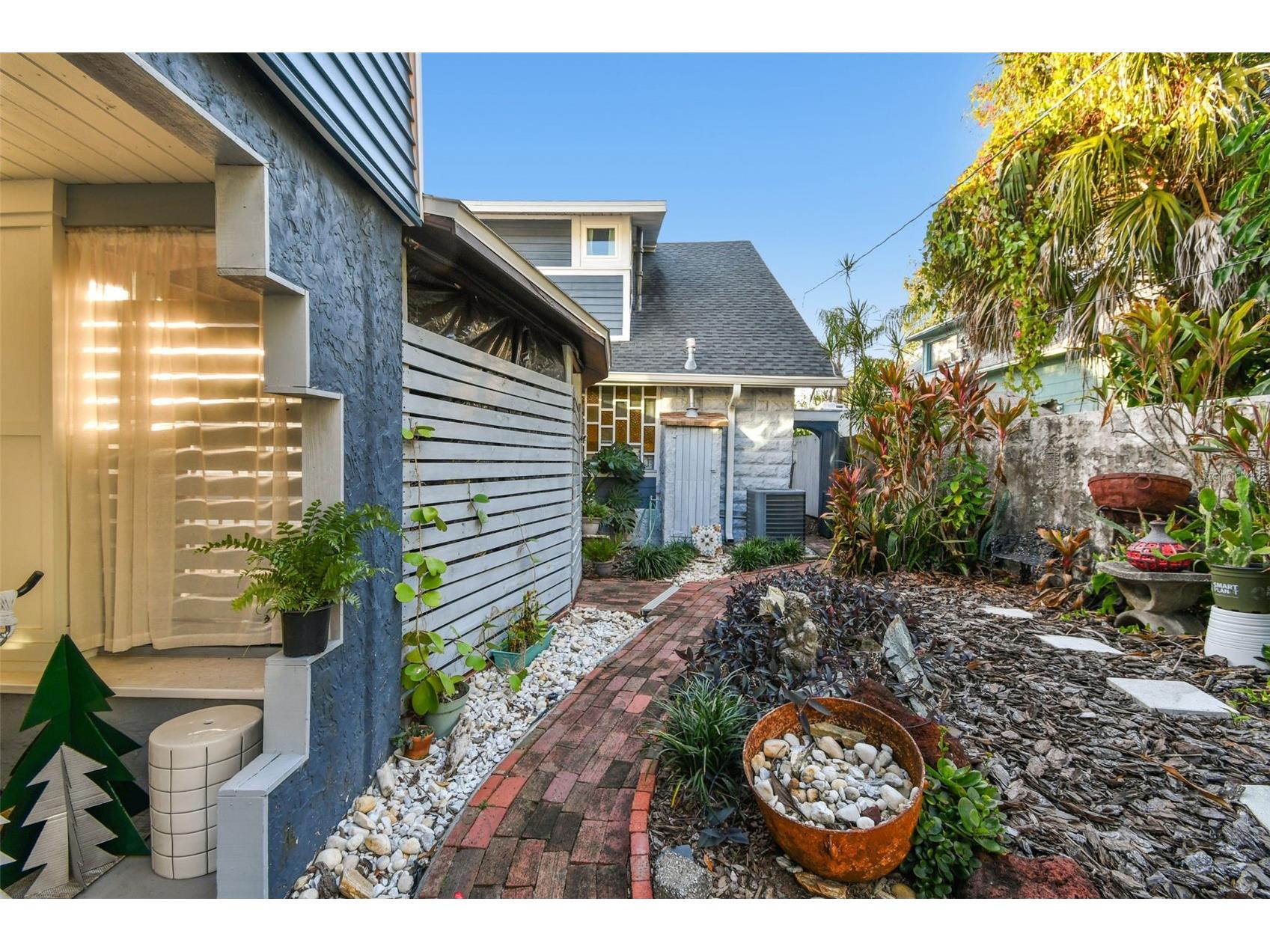 945 11th Street N Saint Petersburg FL 33705 TB8478997 image43