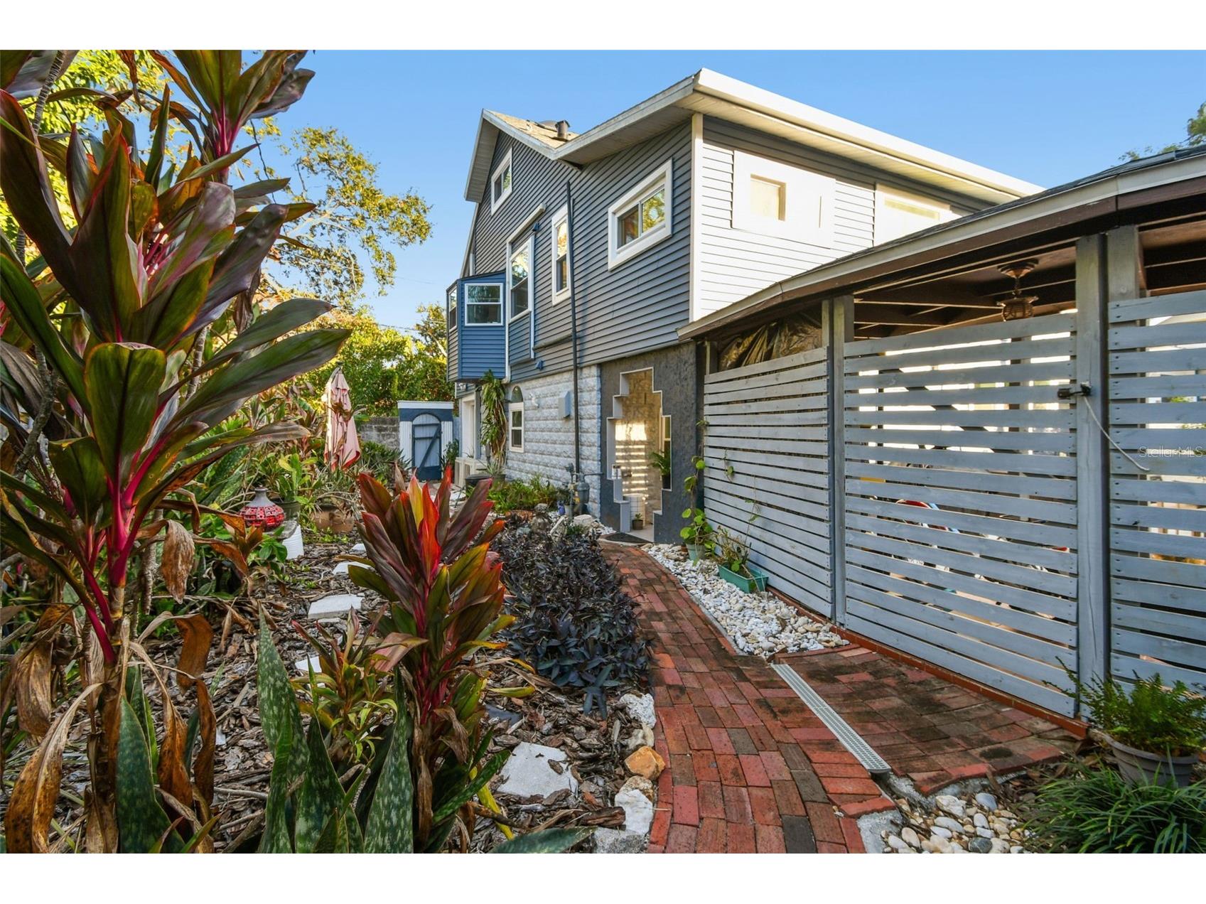 945 11th Street N Saint Petersburg FL 33705 TB8478997 image47