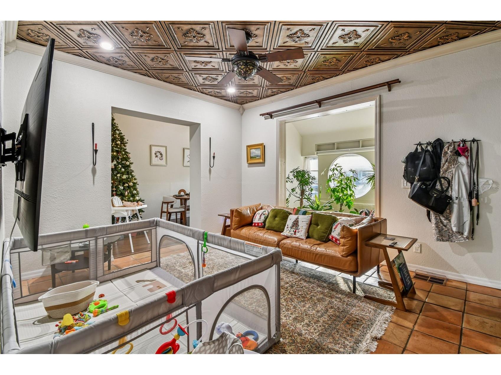 945 11th Street N Saint Petersburg FL 33705 TB8478997 image5