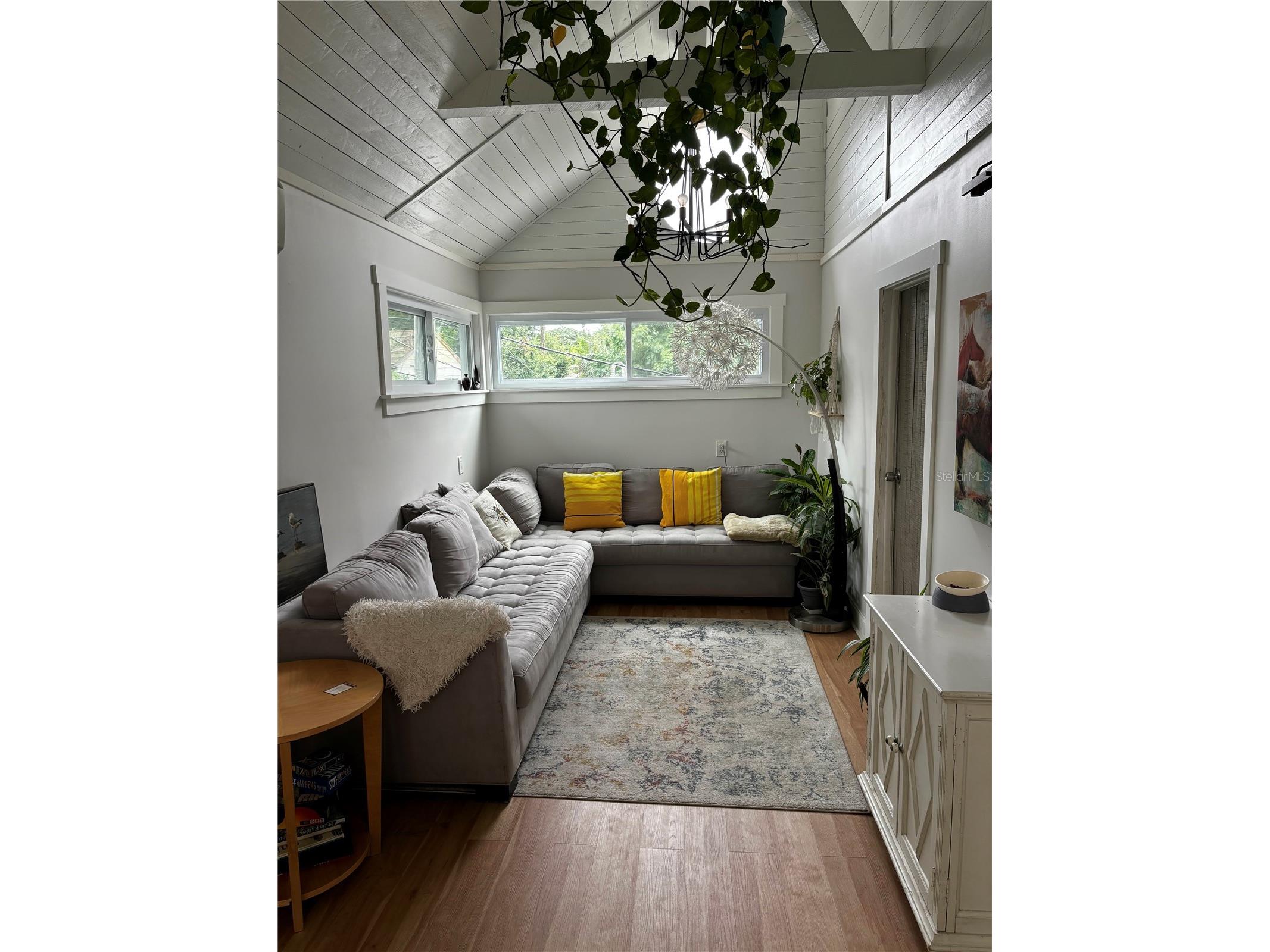 945 11th Street N Saint Petersburg FL 33705 TB8478997 image51