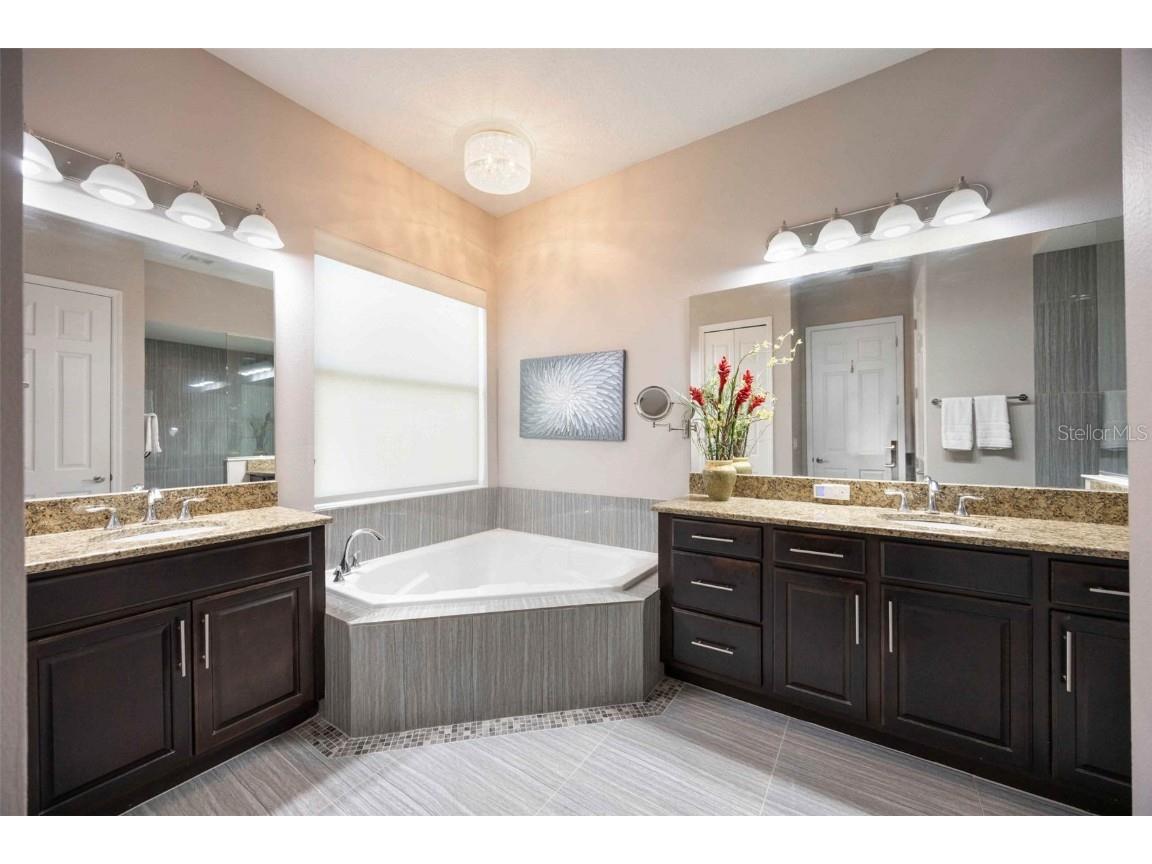 945 145th Street Circle NE Bradenton FL 34212 A4661138 image33