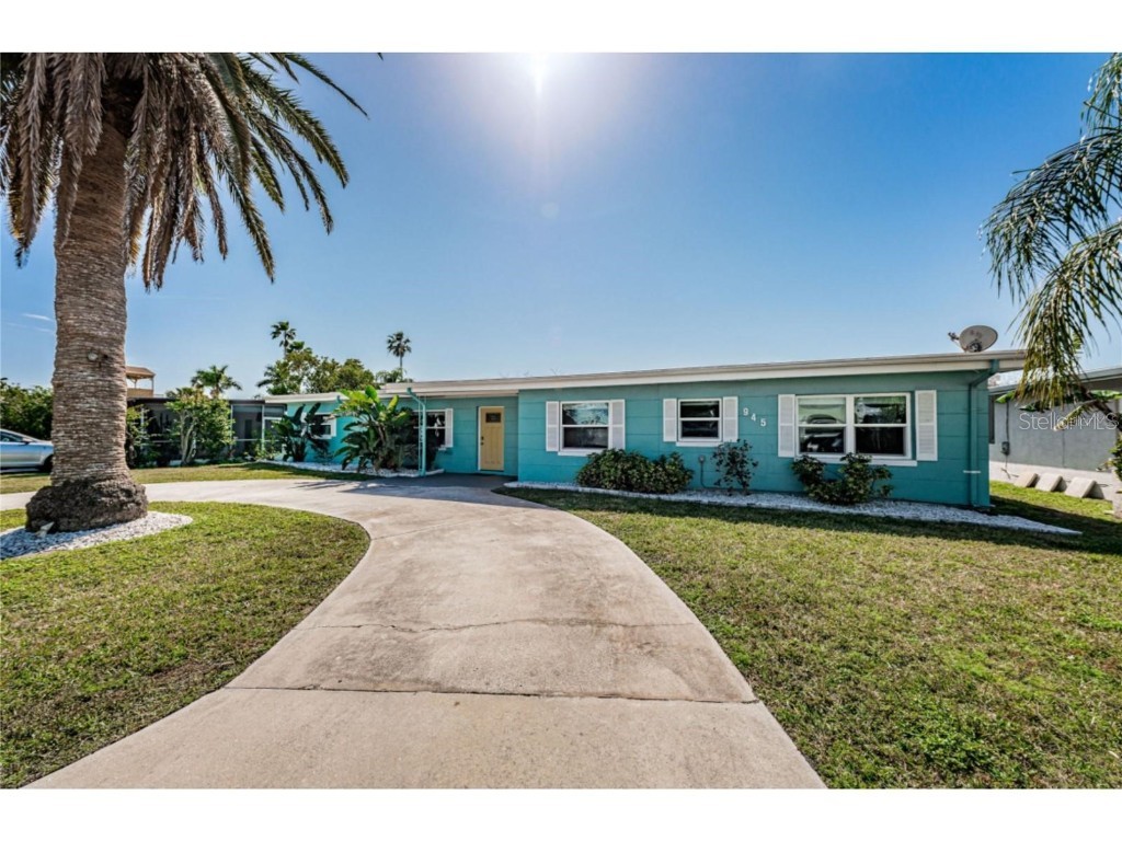 945 182nd Avenue E #A Redington Shores FL 33708 U8207860 image1