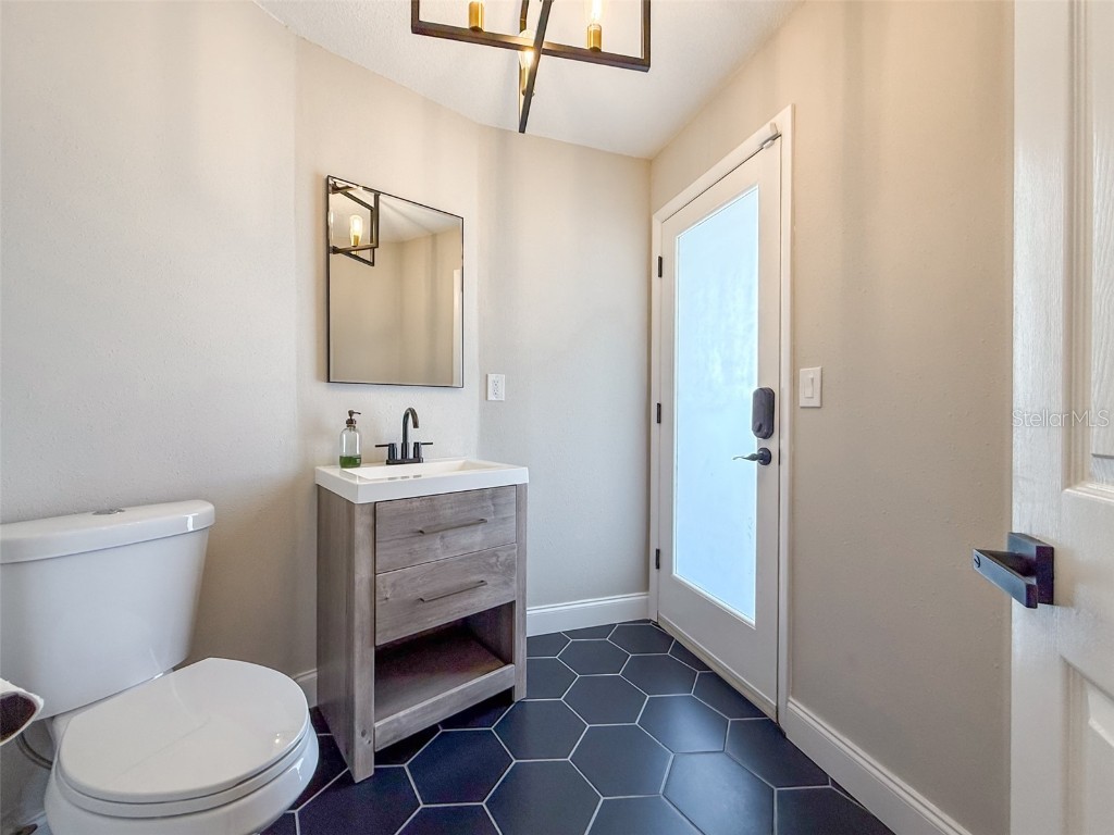 945 Bunker View Drive Apollo Beach FL 33572 TB8380877 image33