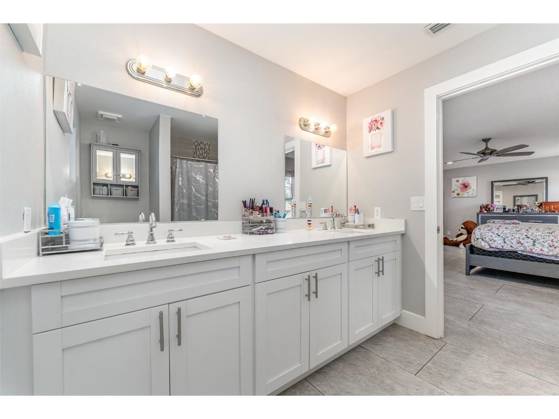 945 Shawna Shores Haines City FL 33844 TB8438930 image11