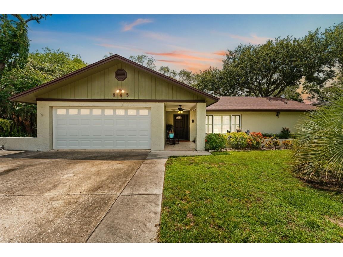 945 Winding Oaks Drive Palm Harbor FL 34683 TB8401318 image1