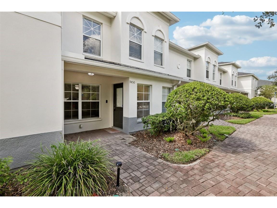 9450 Charlesberg Drive Tampa FL 33635 T3553222 image1