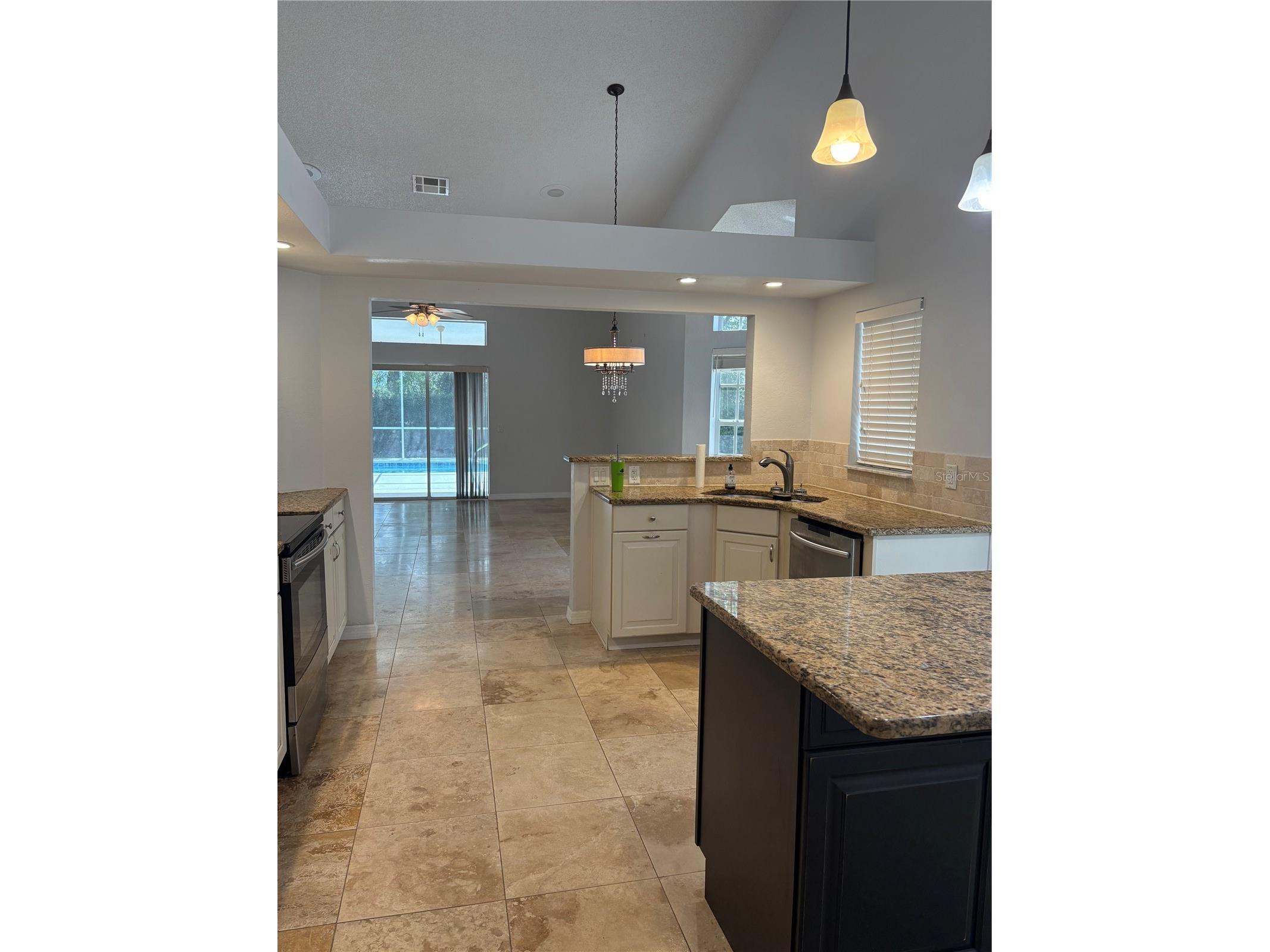 9450 Mississippi Run Weeki Wachee FL 34613 TB8518553 image10