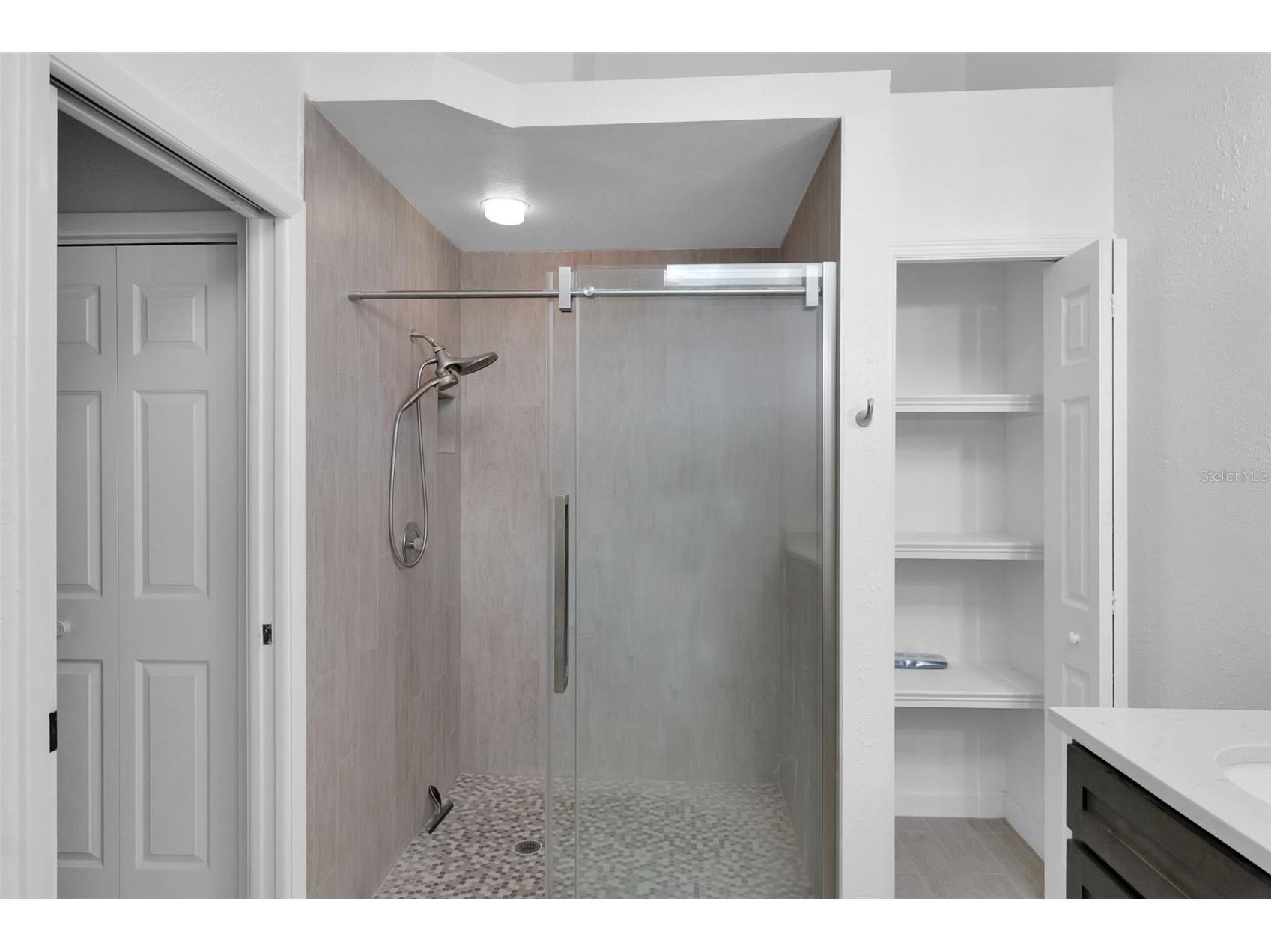 9450 Mississippi Run Weeki Wachee FL 34613 TB8518553 image22