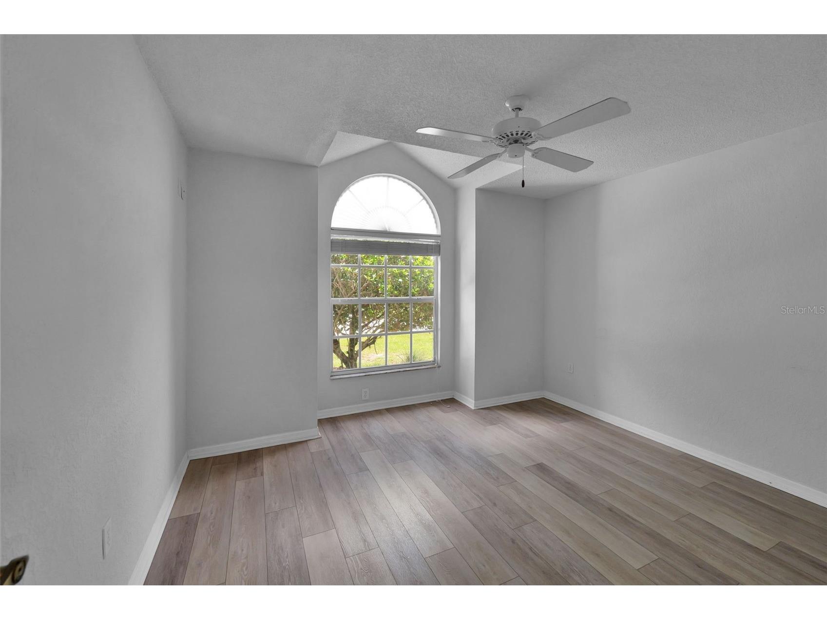 9450 Mississippi Run Weeki Wachee FL 34613 TB8518553 image24