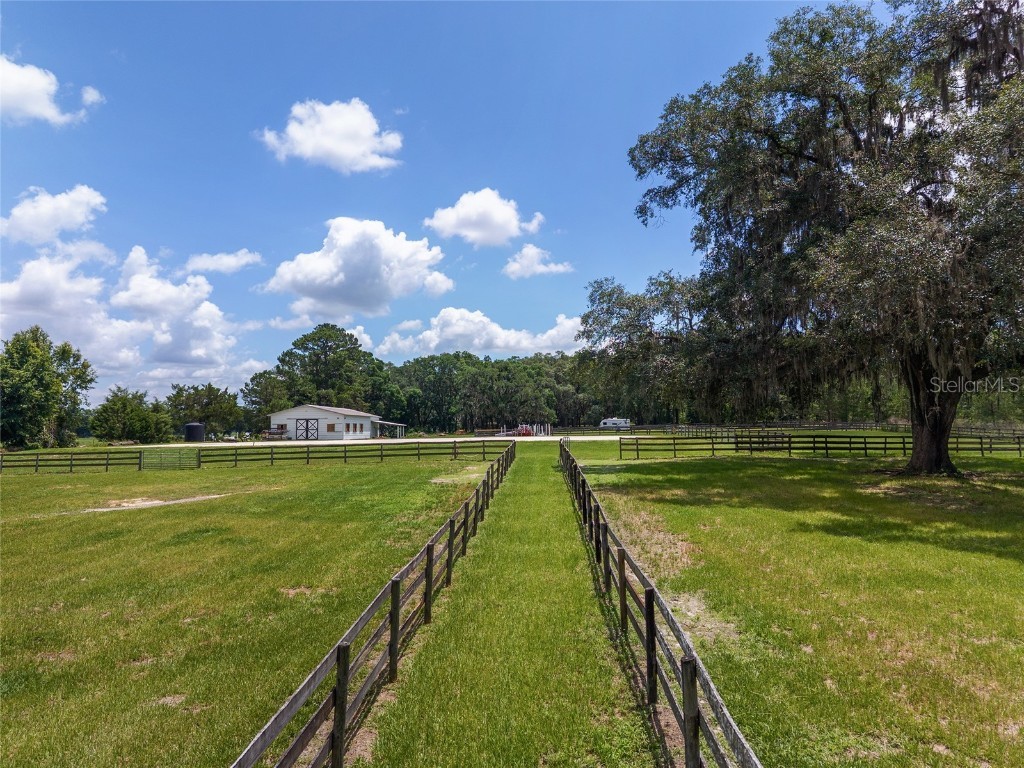 9450 NW 150th Avenue Morriston FL 32668 OM702344 image36