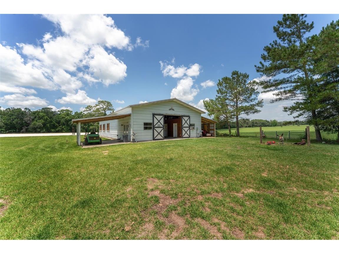 9450 NW 150th Avenue Morriston FL 32668 OM702344 image48