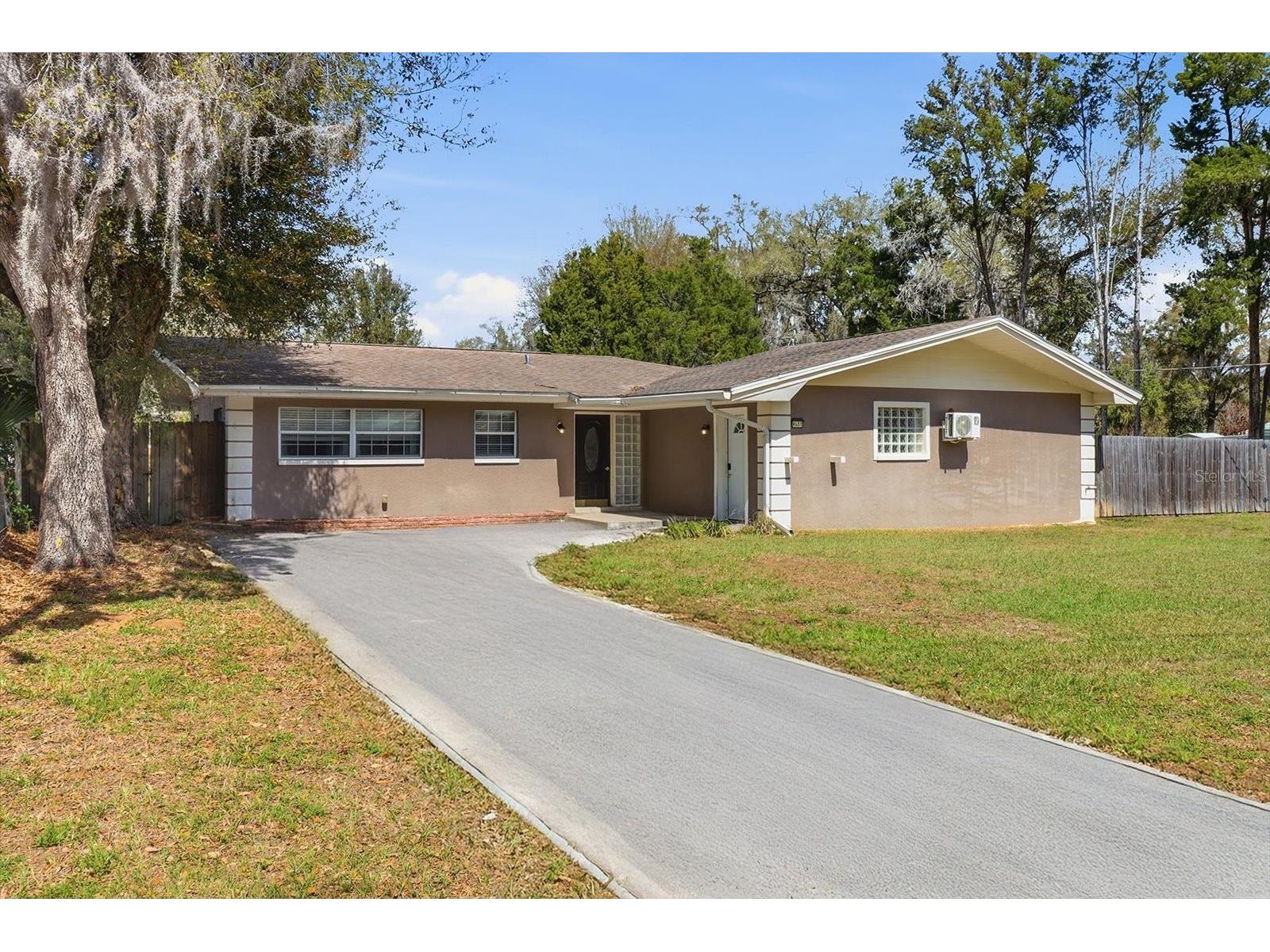 9451 W Green Bay Lane Crystal River FL 34428 TB8486674 image1