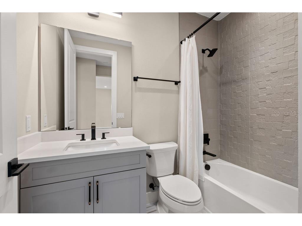 9453 Golden Laurel Lane Orlando FL 32827 O6342956 image42