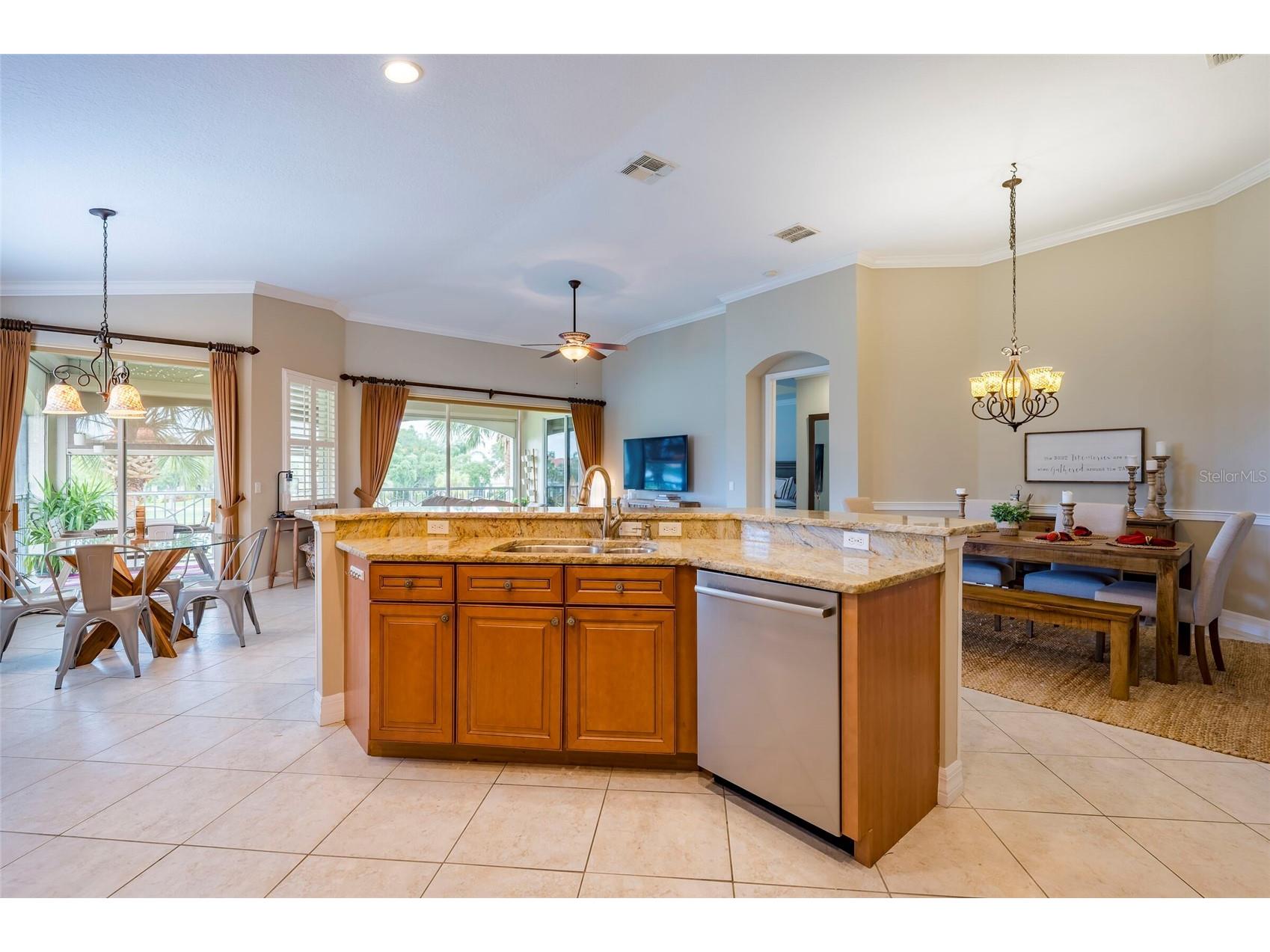 9453 NE Discovery Terrace #201C Bradenton FL 34212 TB8513722 image4