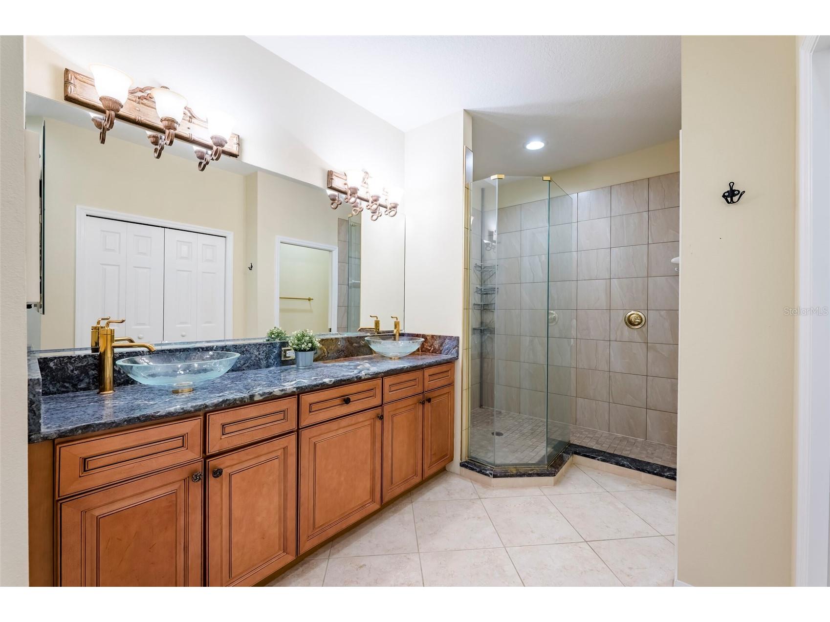 9453 NE Discovery Terrace #201C Bradenton FL 34212 TB8513722 image9