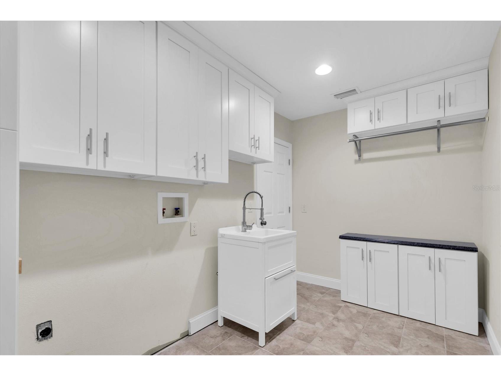 9453 Treasure Lane NE Saint Petersburg FL 33702 TB8463125 image23