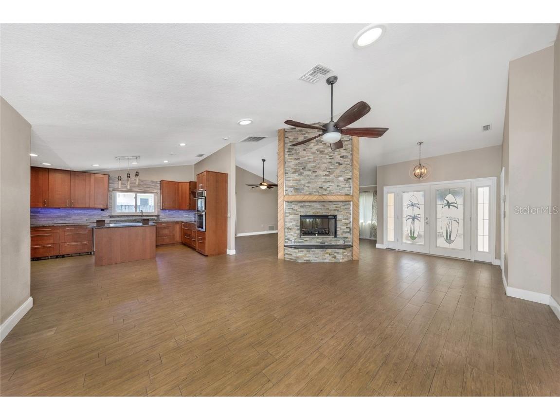 9455 Laura Anne Drive Seminole FL 33776 TB8398982 image10