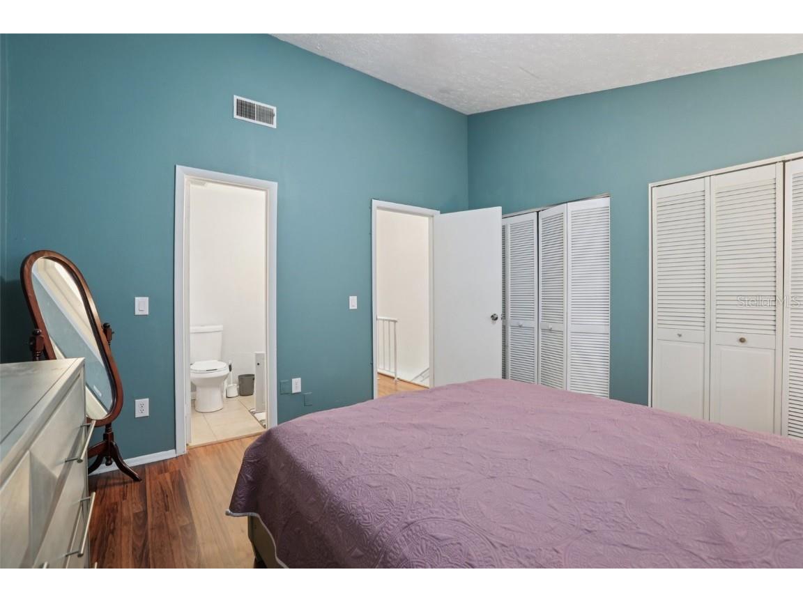 9456 Forest Hills Circle Tampa FL 33612 TB8412329 image13