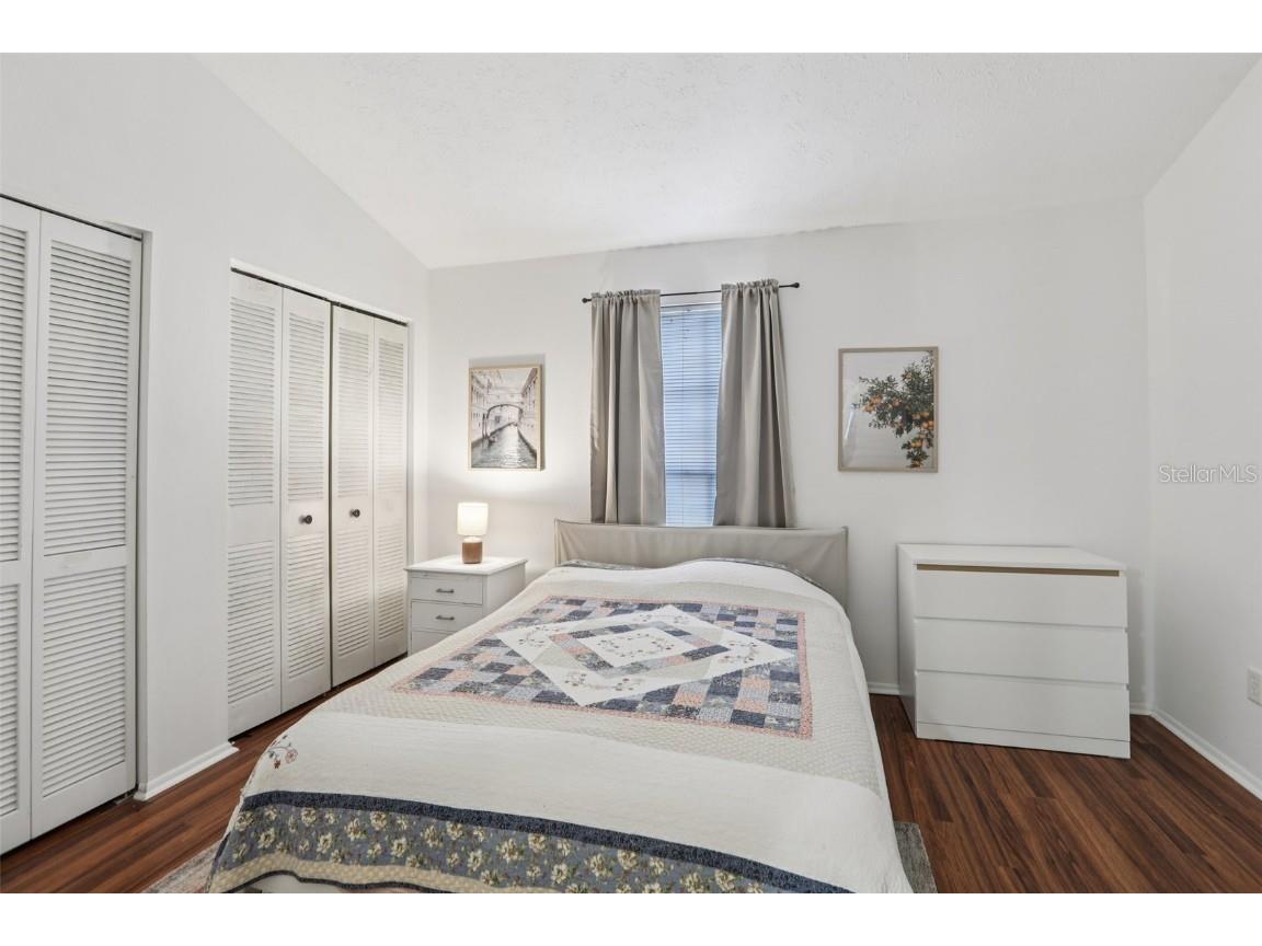 9456 Forest Hills Circle Tampa FL 33612 TB8412329 image15