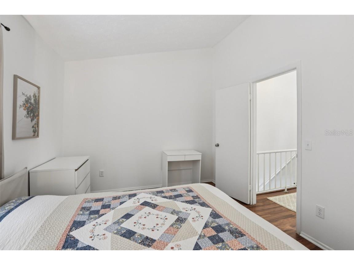 9456 Forest Hills Circle Tampa FL 33612 TB8412329 image16