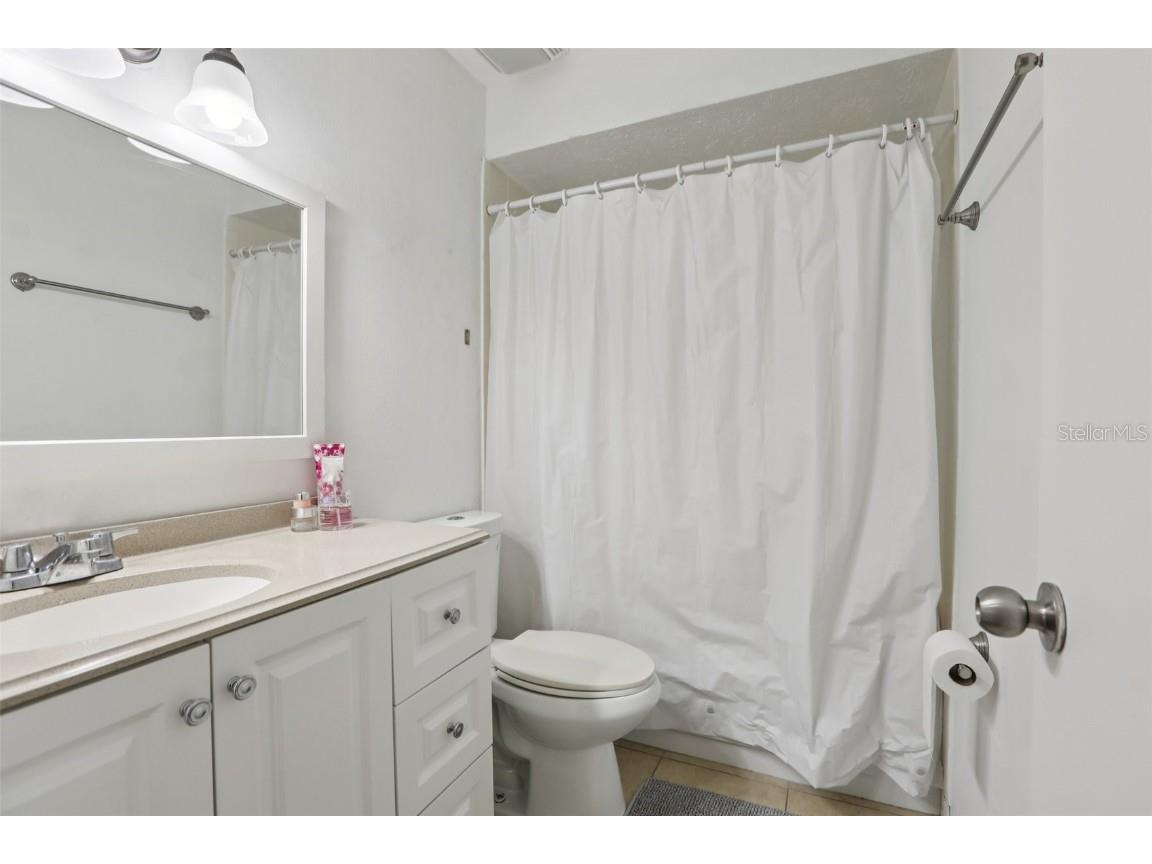 9456 Forest Hills Circle Tampa FL 33612 TB8412329 image19