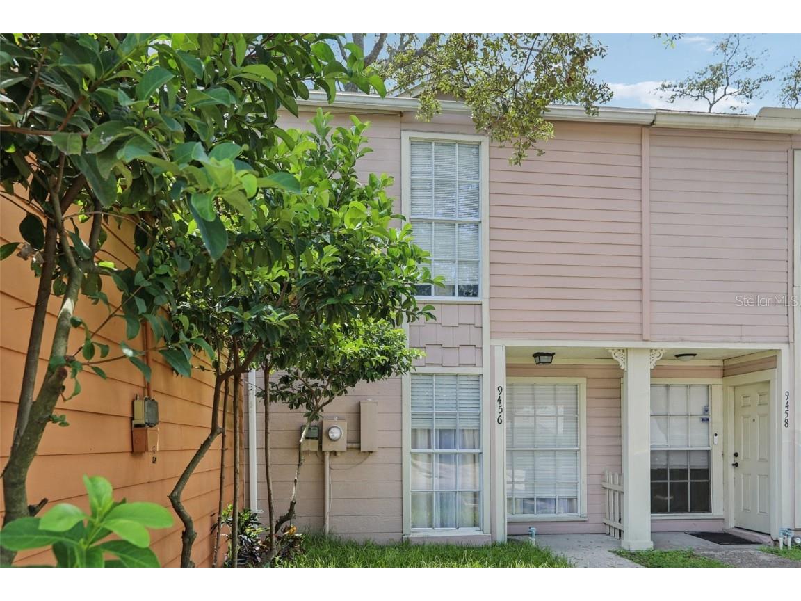 9456 Forest Hills Circle Tampa FL 33612 TB8412329 image22