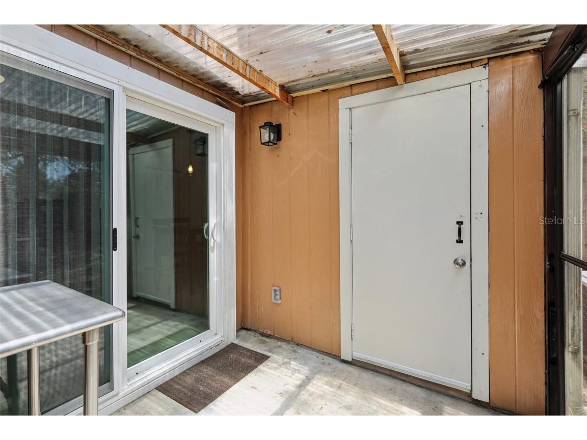 9456 Forest Hills Circle Tampa FL 33612 TB8412329 image23