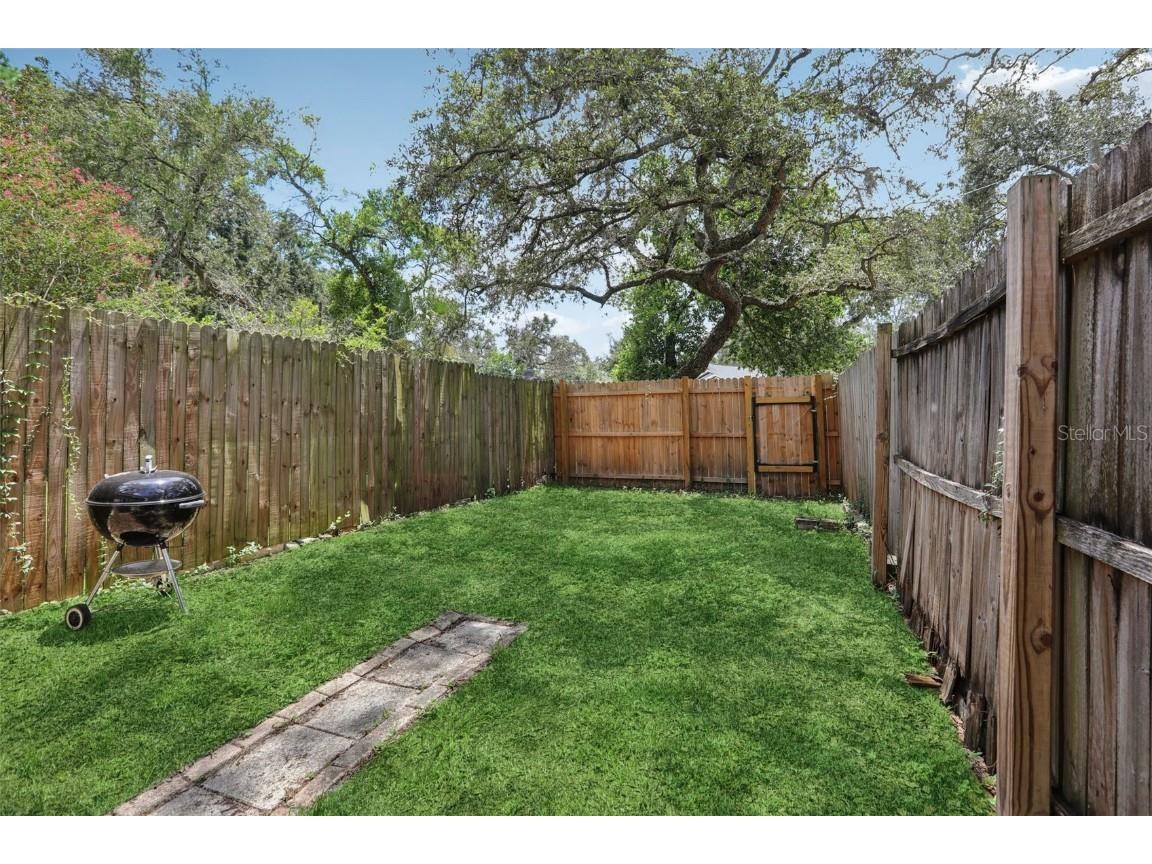 9456 Forest Hills Circle Tampa FL 33612 TB8412329 image25