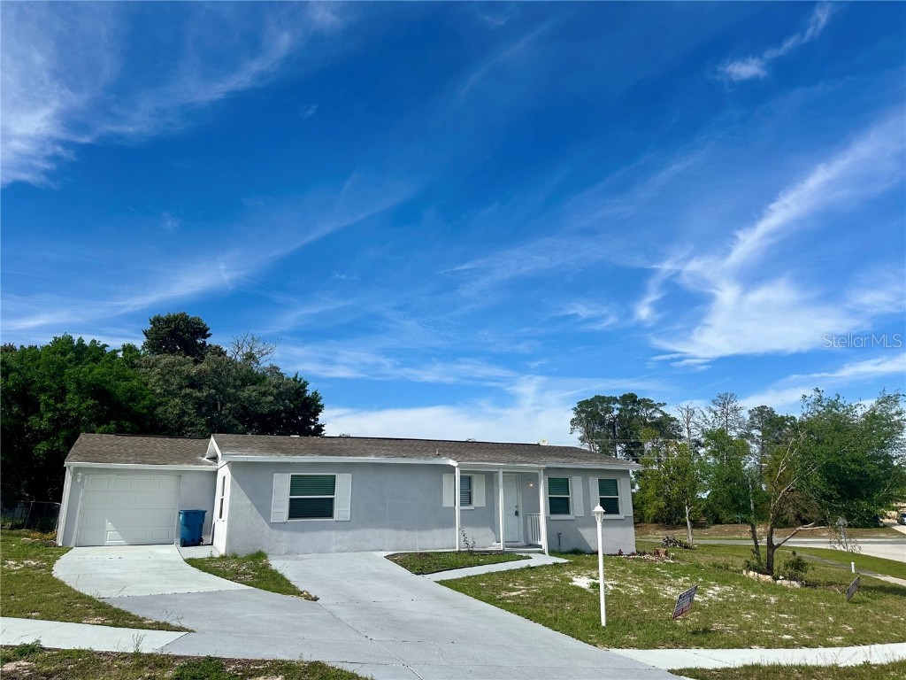 9459 Chase Street Spring Hill FL 34608 W7860820 image1