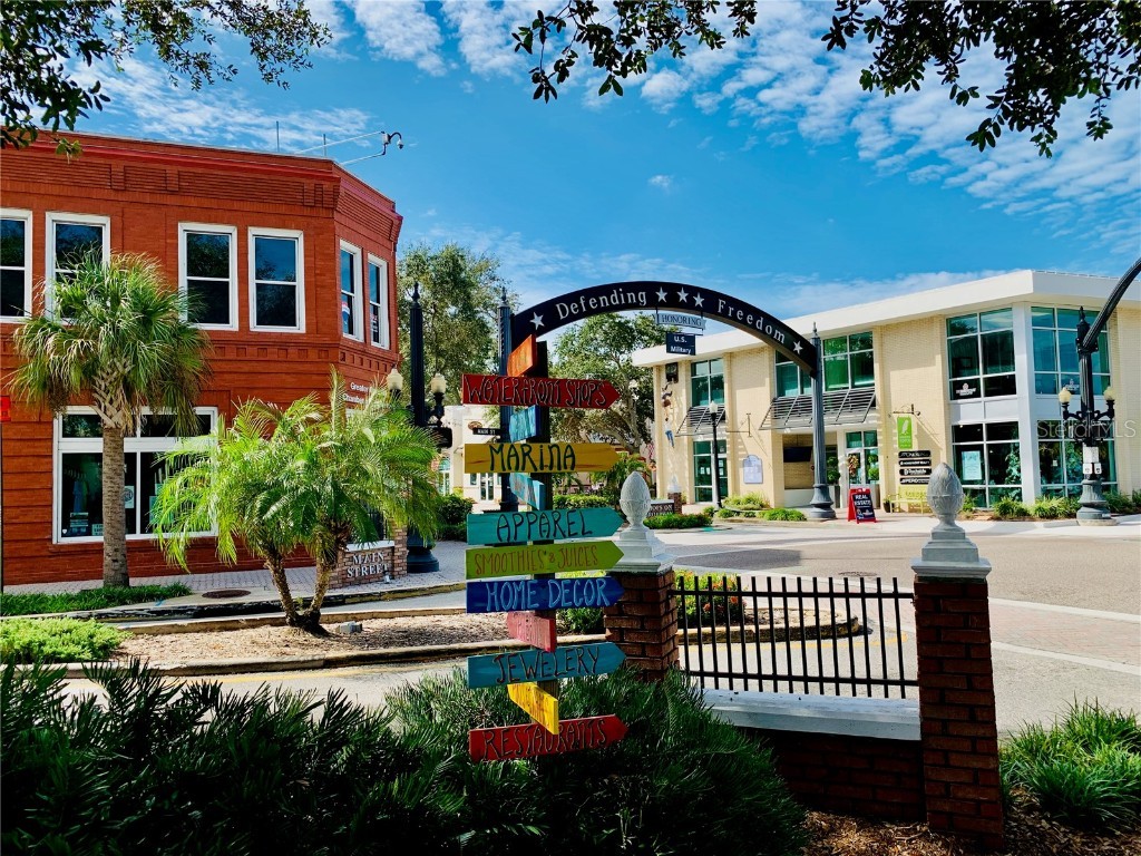 946 Highland Avenue Dunedin FL 34698 TB8441677 image40