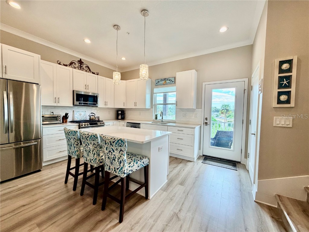 946 Highland Avenue Dunedin FL 34698 TB8446154 image20