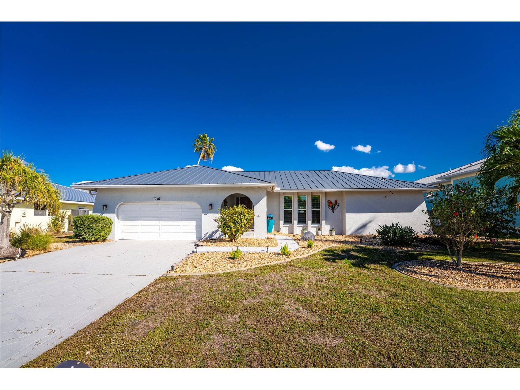 946 Messina Dr Punta Gorda FL 33950 C7520658 image2