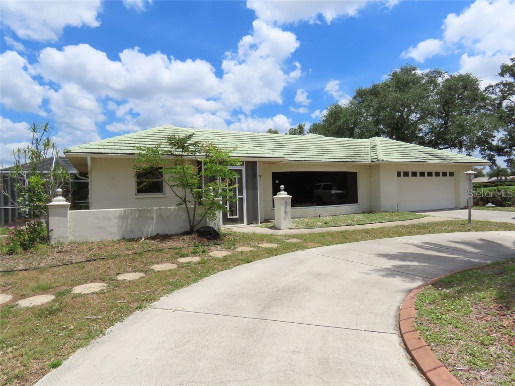 946 Sklar Drive W Venice FL 34293 U8243196 image1