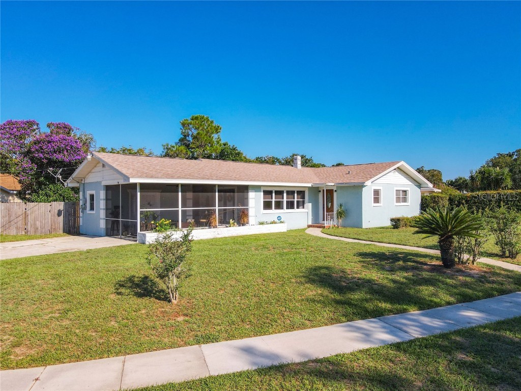 946 Strathmore Pl Lake Wales FL 33853 P4927333 image1