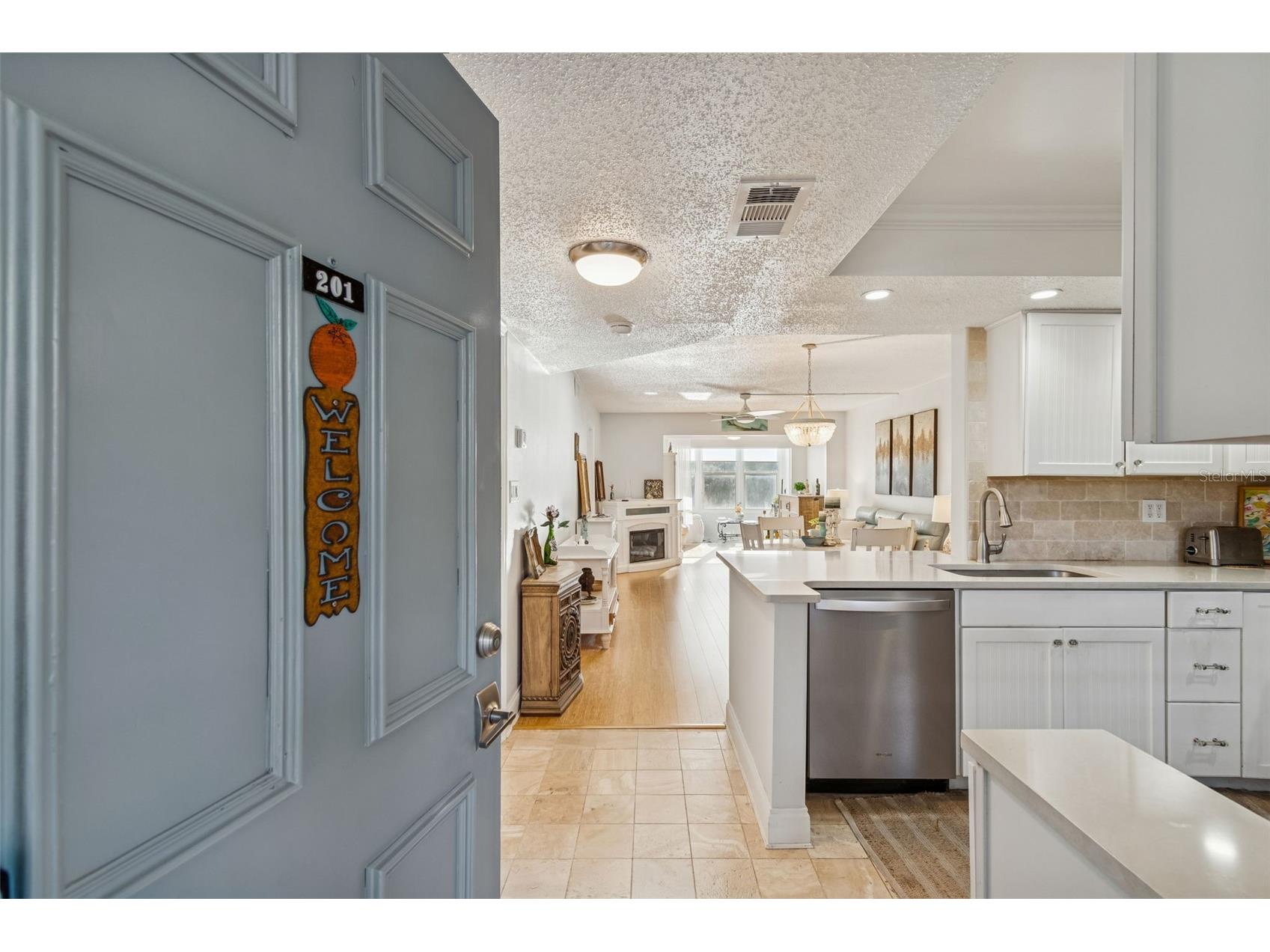 946 Virginia Street #201 Dunedin FL 34698 TB8466338 image2