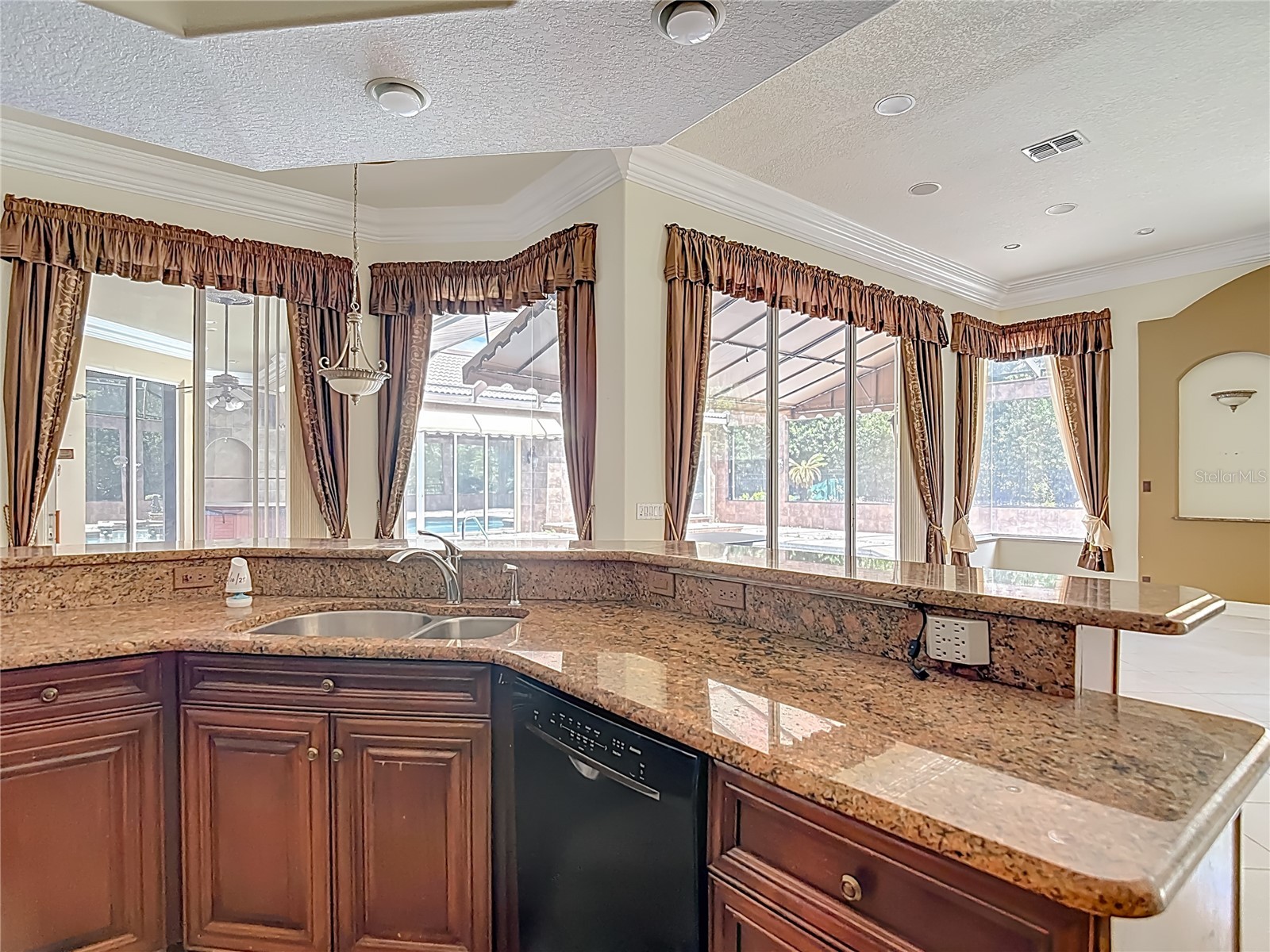 9460 Bearfoot Trail Weeki Wachee FL 34613 TB8496076 image39