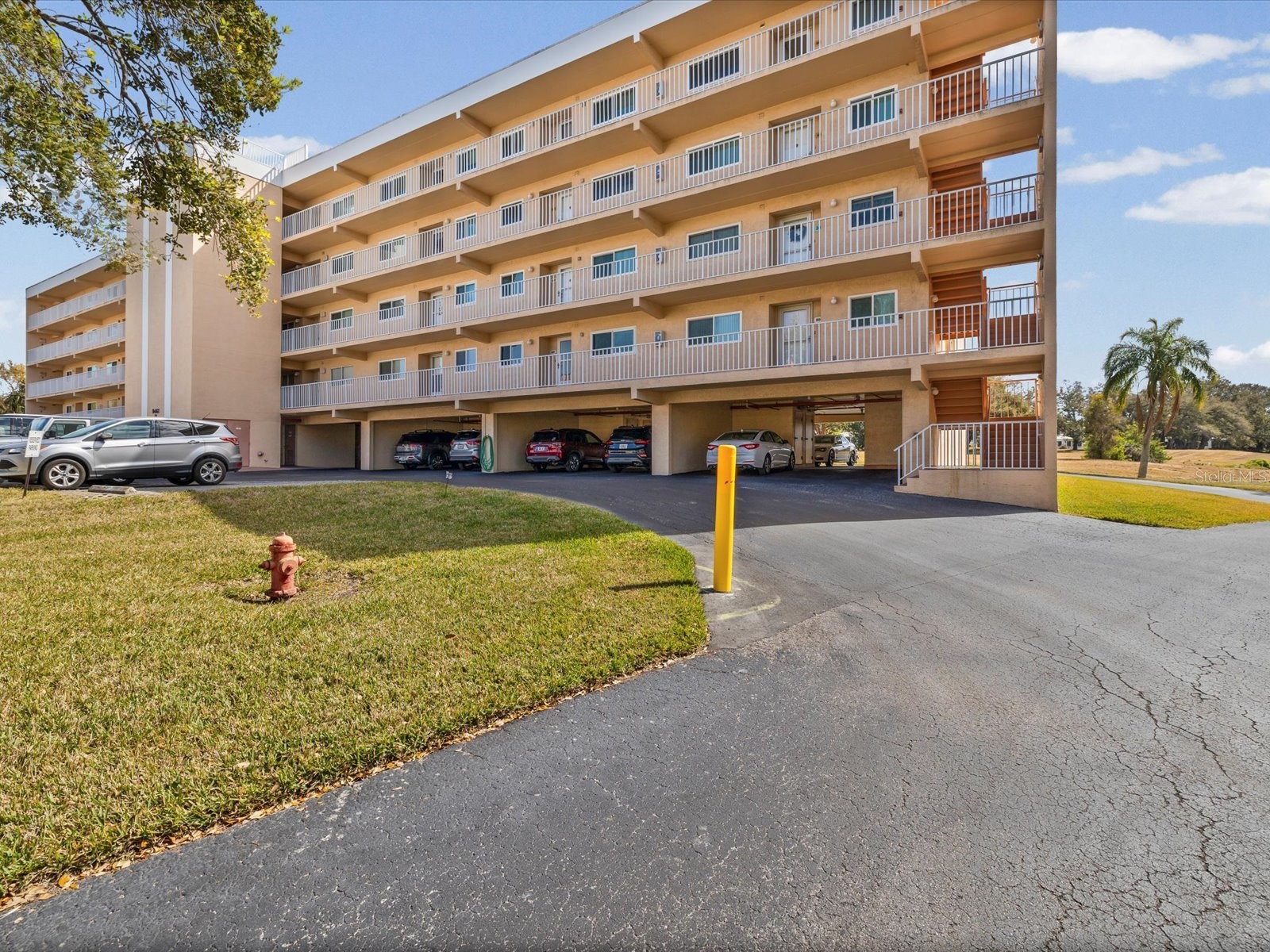 9461 Harbor Greens Way #207 Seminole FL 33776 TB8476260 image1