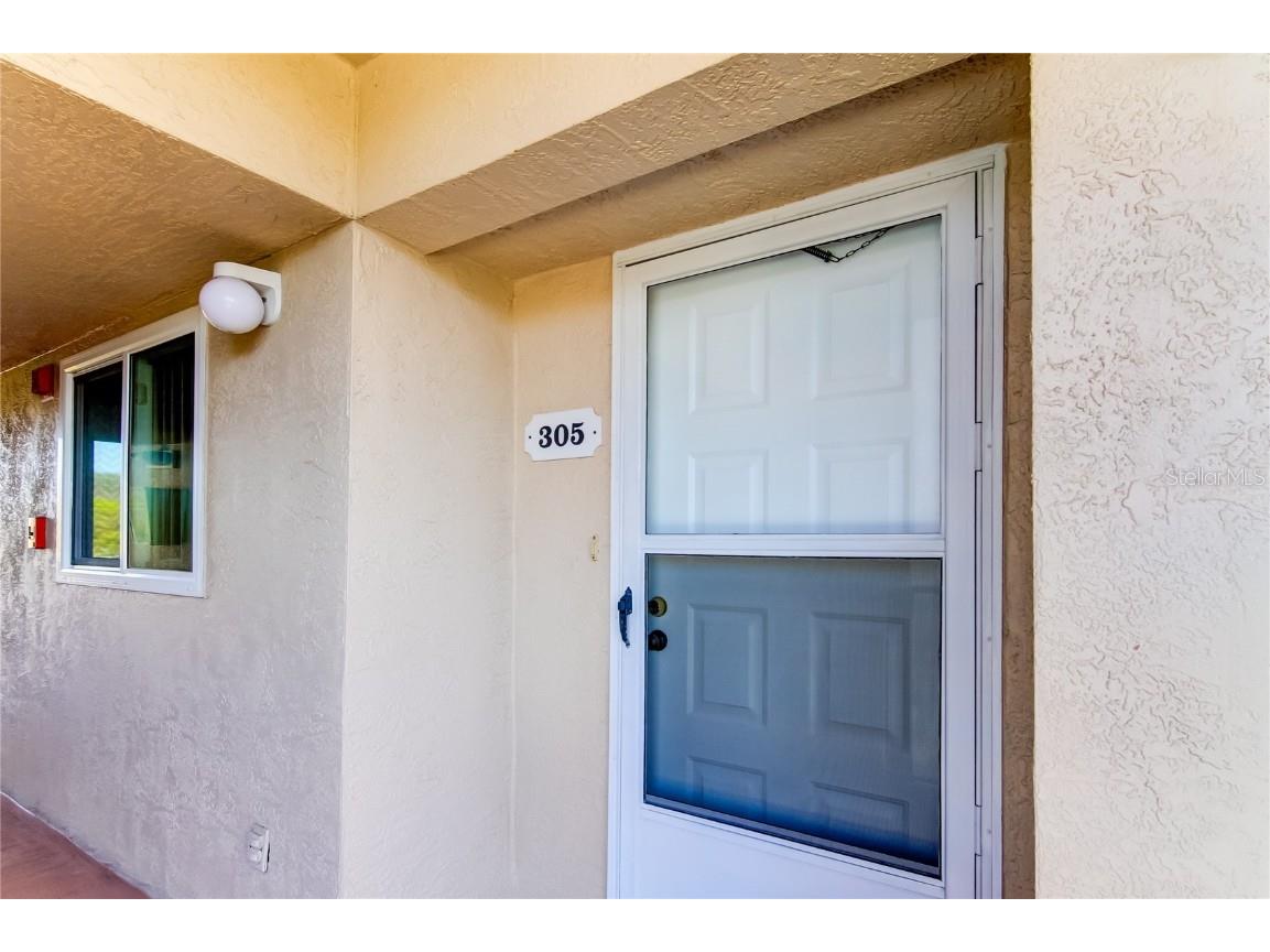 9461 Harbor Greens Way #305 Seminole FL 33776 U8229721 image1