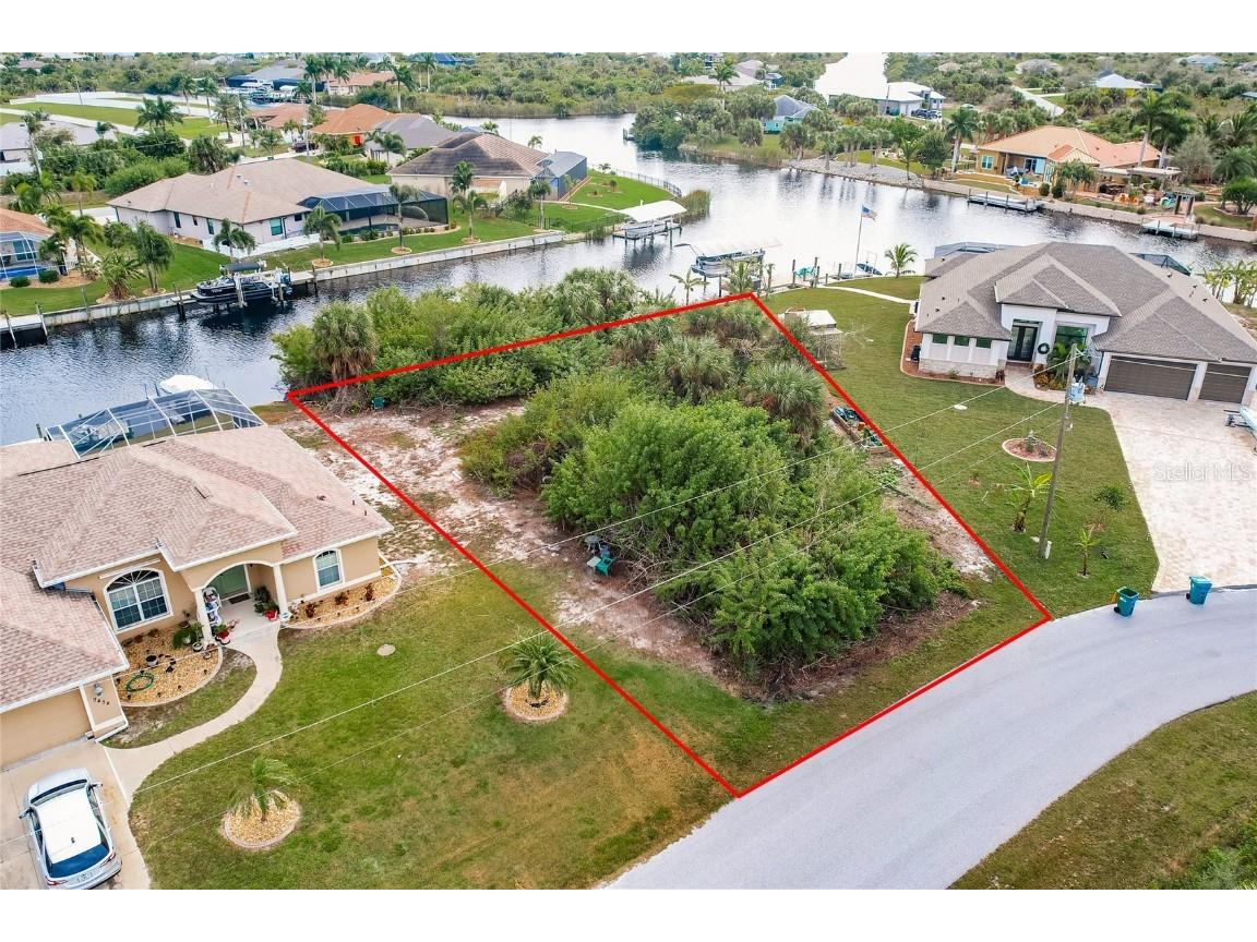 9462 Wacker Terrace Port Charlotte FL 33981 - SINGER C7486727 image2