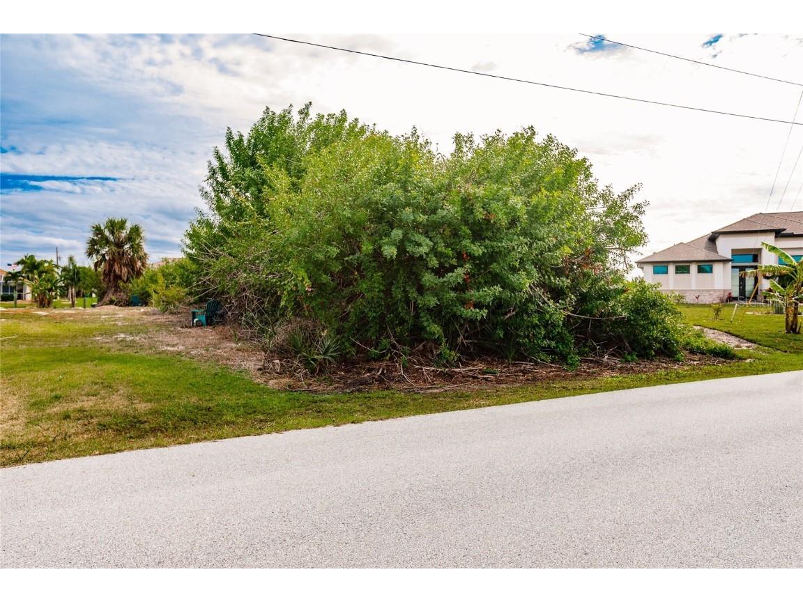 9462 Wacker Terrace Port Charlotte FL 33981 - SINGER C7486727 image8