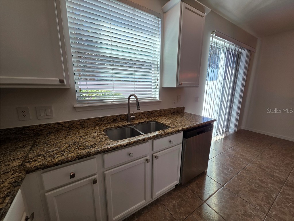 9464 Tawnyberry Street Orlando FL 32832 O6293816 image28