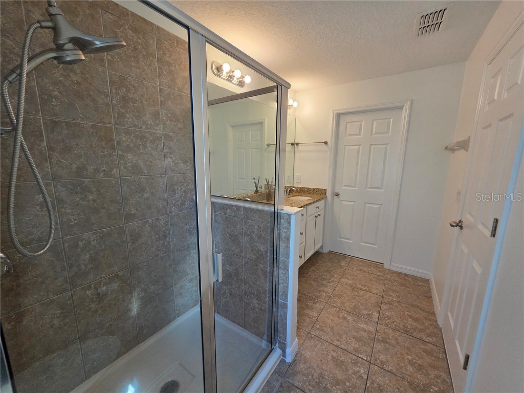 9464 Tawnyberry Street Orlando FL 32832 O6293816 image44