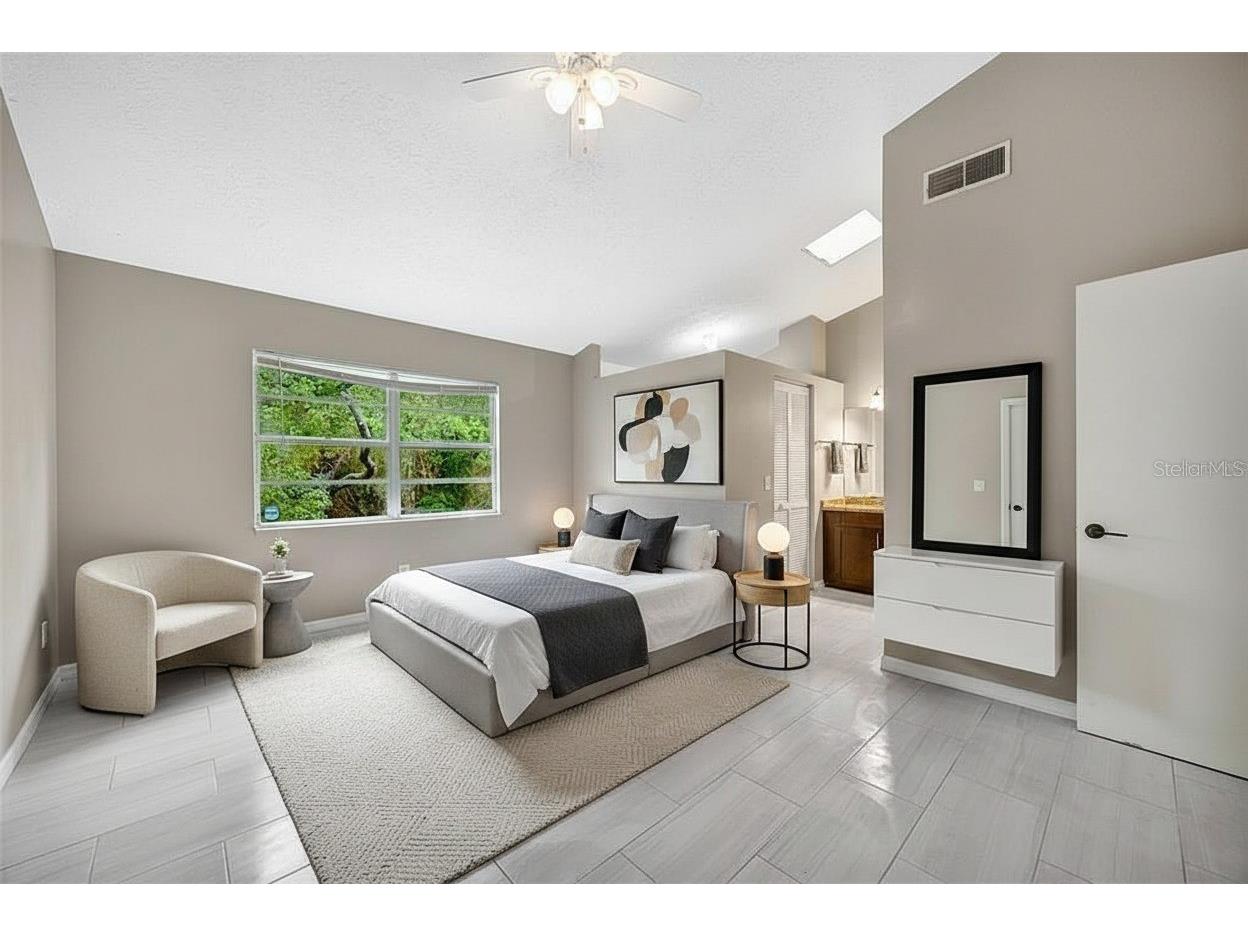 9465 Forest Hills Circle Tampa FL 33612 TB8479793 image11