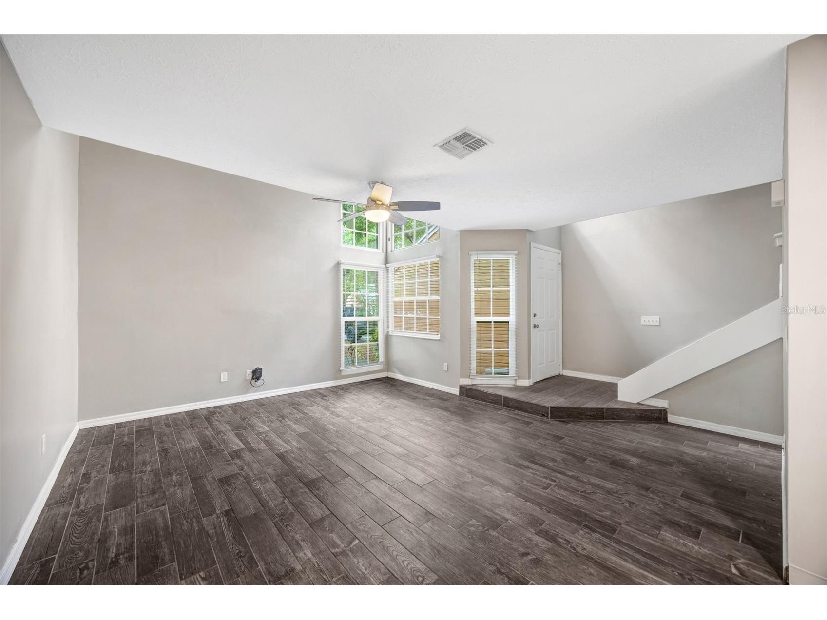 9465 Forest Hills Circle Tampa FL 33612 TB8479793 image15