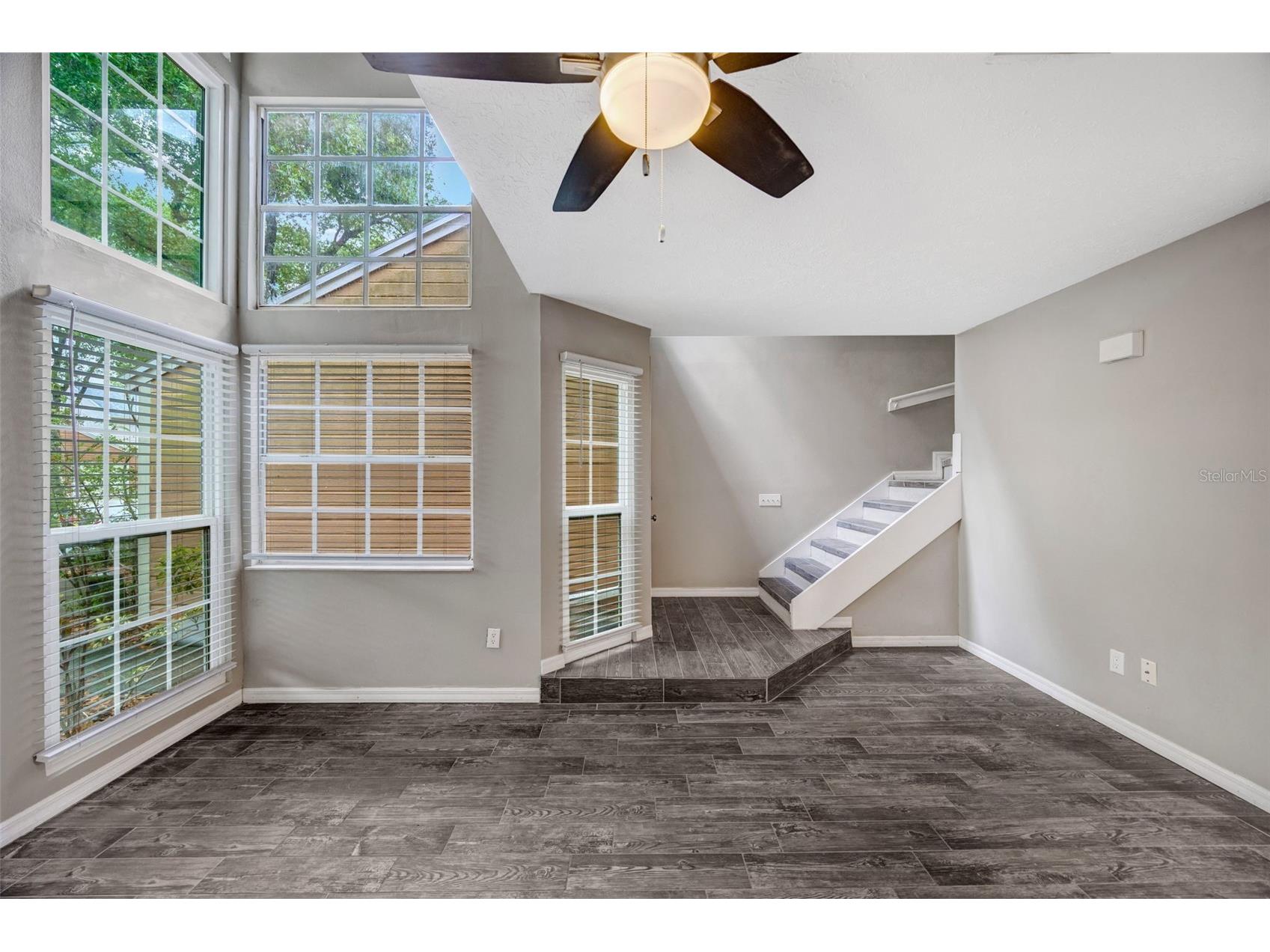 9465 Forest Hills Circle Tampa FL 33612 TB8479793 image19