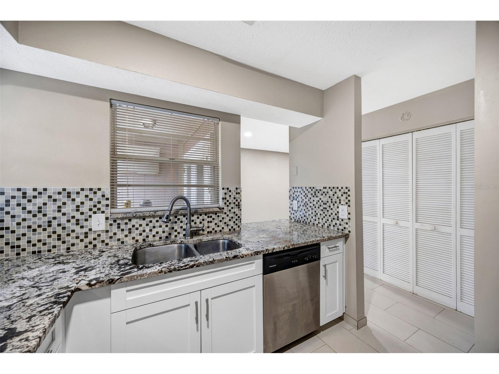 9465 Forest Hills Circle Tampa FL 33612 TB8479793 image21